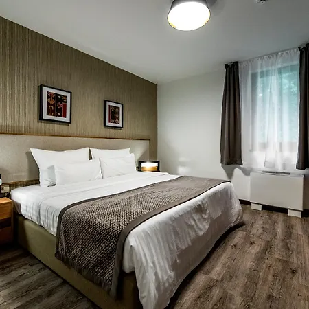 Blanca & ヴラシチ