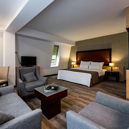 Hotel Blanca &