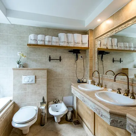 Hotel Blanca & 5*