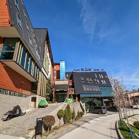 Hotel Blanca &