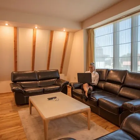 Отель Blanca & 5*